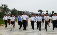 李炳军副省长视察盛世国际集团